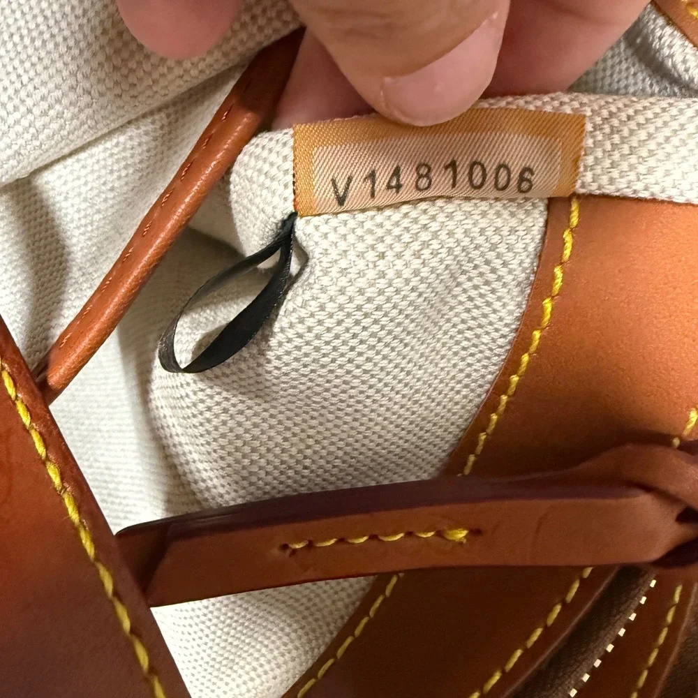 Dooney & Bourke Large Tote Bag Olive Green All Weather Leather 3.0 Top Handle